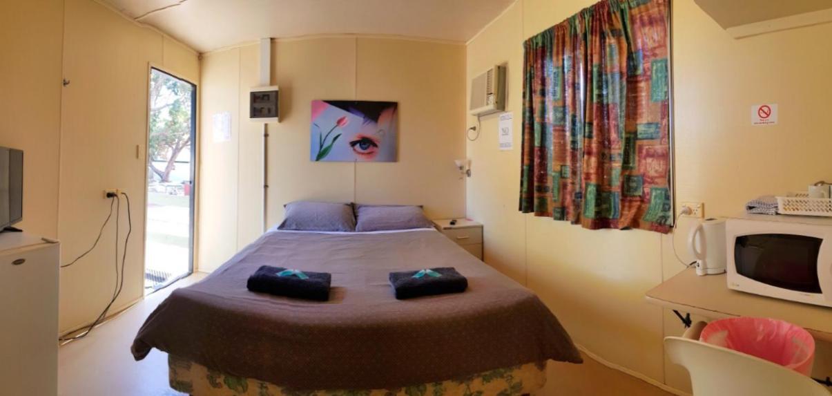 A1Cabins Hotel Ceduna Esterno foto
